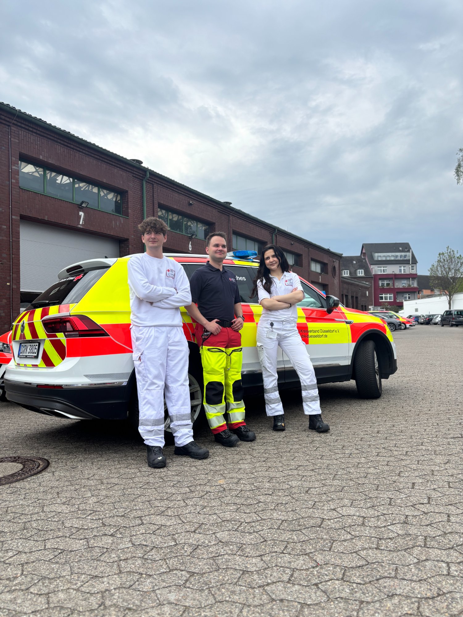 Freiwillige und Mitarbeiter beim DRK-Düsseldorf