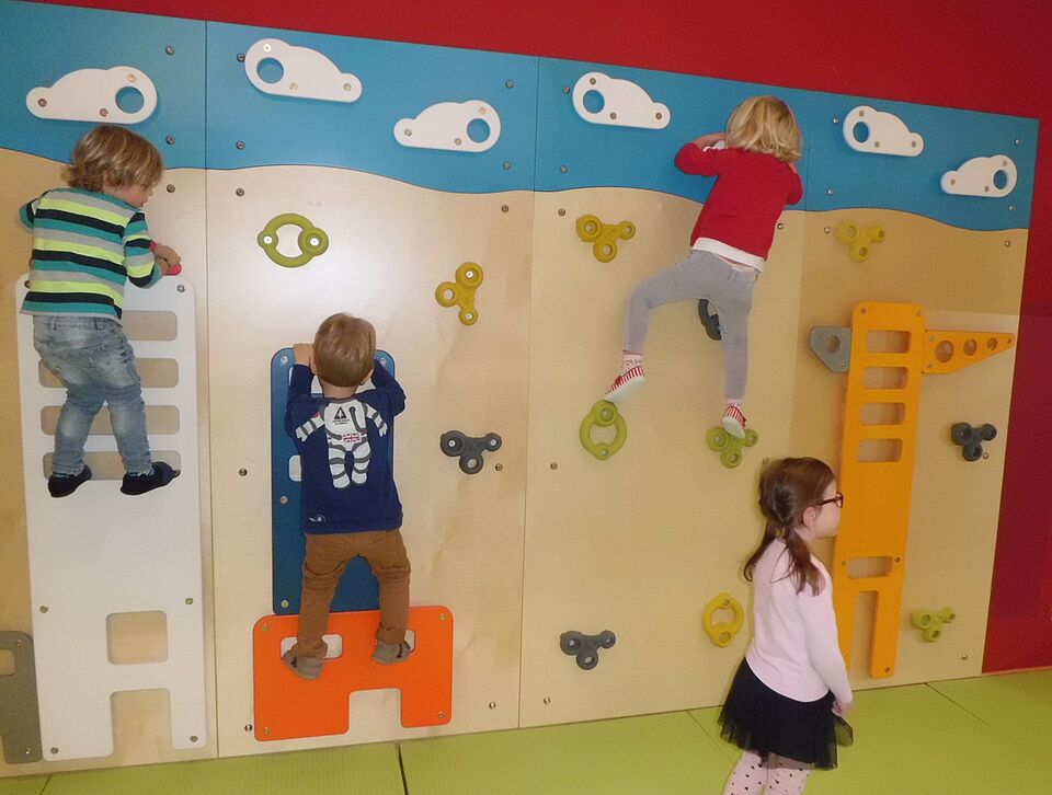 Kletterwand Kita Sonnenhügel 